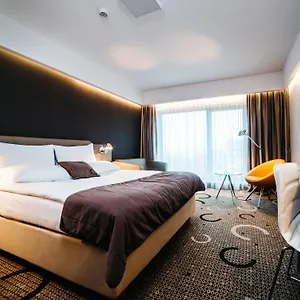 Q 4* Krasków