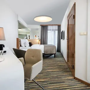 Leonardo Boutique Center 4* Krasków