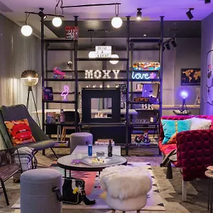 Moxy Old Town 3* Βουκουρέστι