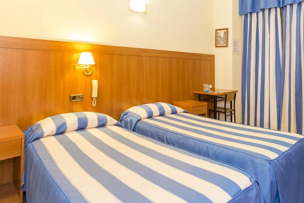 Pension Coral Barcelona 2*,